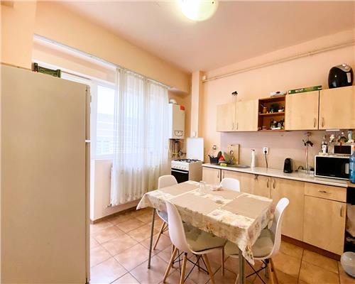 Apartament 2 camere, decomandat, Buna Ziua.
