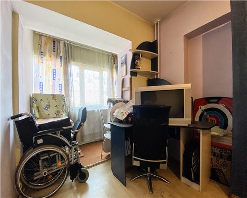 Apartament 2 camere, S 50 mp, decomandat, Aurel Vlaicu.