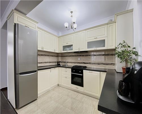 Apartament 3 camere, bloc nou, parcare