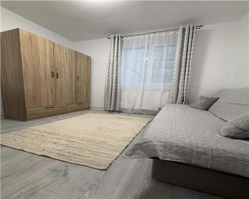 Apartament 3 camere, decomandat, mobilat, utilat, Gheorghieni.