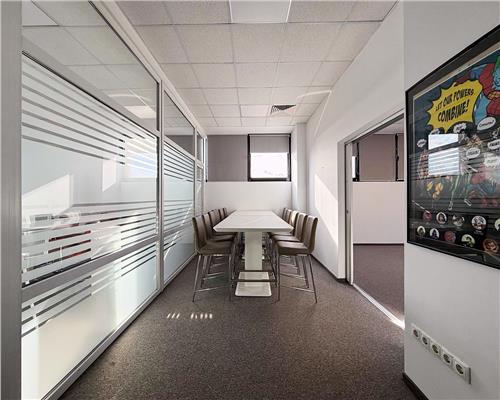 Spatiu birouri 205 mp + terasa 69 mp, Str. Dorobantilor, 2 parcari