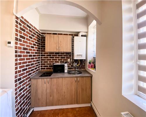 Apartament 2 camere, mobilat, utilat, Ultra Central Piața Cipariu.