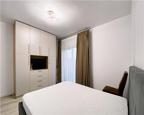 Apartament 3 camere LUX, Prima inchiriere, parcare, bloc nou, str. Bucuresti