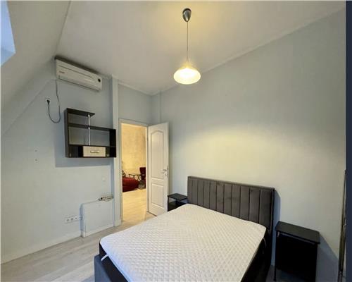 Apartament 3 camere, bloc tip vila, parcare, Andrei Mureșanu.