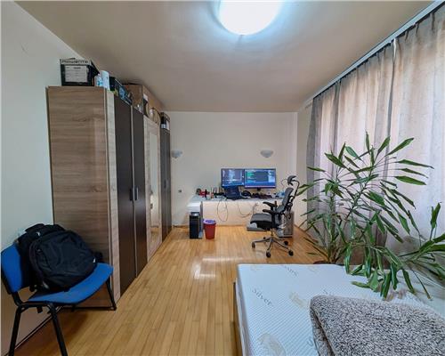 Apartament 3 camere, S-79mp+6mp. balcon, garaj, Buna Ziua.