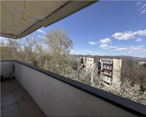 Apartament 2 camere, decomandat, mobilat, Zorilor.