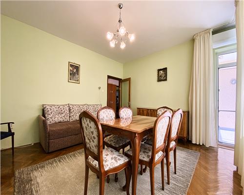 Apartament 3 camere, decomandate, S 100 mp, garaj, str. Hajdeu.