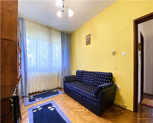 Apartament 3 camere, decomandate, S 100 mp, garaj, str. Hajdeu.
