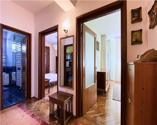 Apartament 3 camere, decomandate, S 100 mp, garaj, str. Hajdeu.