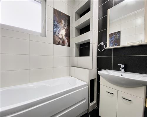 Confort si liniste pentru familie, Apartament 3 camere, 2 balcoane, parcare, Floresti