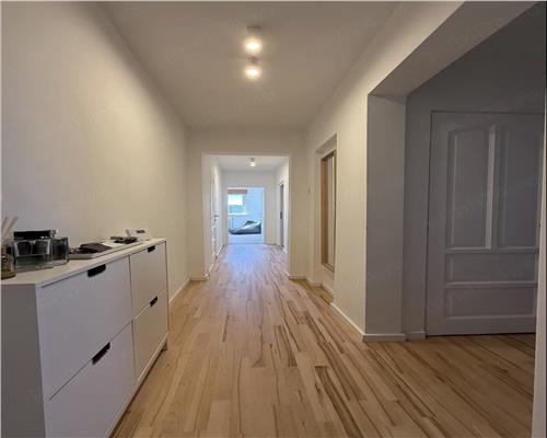 Apartament cu 3 camere, S65mp, et 8/10, Manastur, zona Big