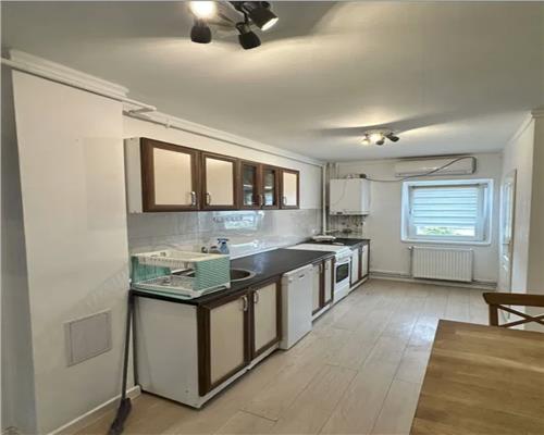 Apartament 2 camere, decomandat, mobilat, utilat, Marasti.
