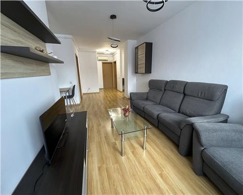 Apartament 3 camere, decomandat,  parcare, zona Centrala.