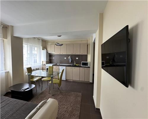 Apartament 3 camere, bloc nou, parcare, zona Semicentrală.