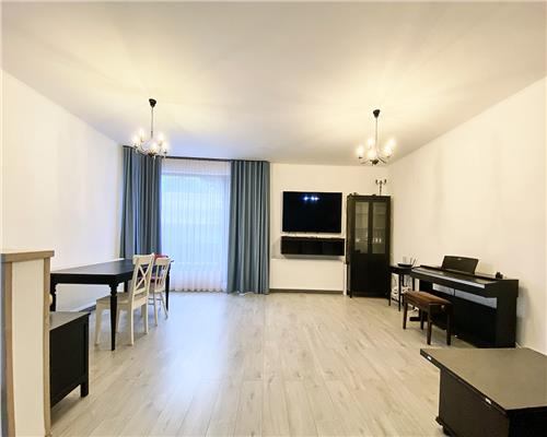 Duplex premium cu 4 camere, sistem fotovoltaic 8,7 kW si 300 mp teren ,White House, Floresti