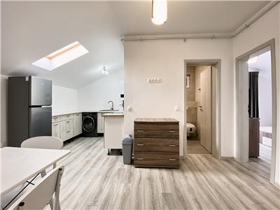 Apartament 3 camere, 2 dormitoare, bloc nou, parcare,  str. Colinei