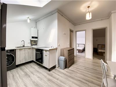 Apartament 3 camere, 2 dormitoare, bloc nou, parcare,  str. Colinei