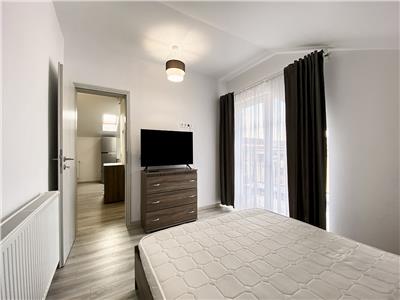 Apartament 3 camere, 2 dormitoare, bloc nou, parcare,  str. Colinei