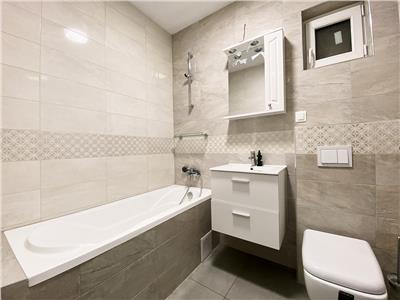Apartament 3 camere, 2 dormitoare, bloc nou, parcare,  str. Colinei