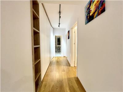 Apartament 3 camere, S 68 mp + parcare, zona Grand Hotel Italia.