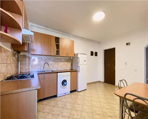 Apartament 2 camere (2 dormitoare) în Zorilor, lângă UMF, cu parcare
