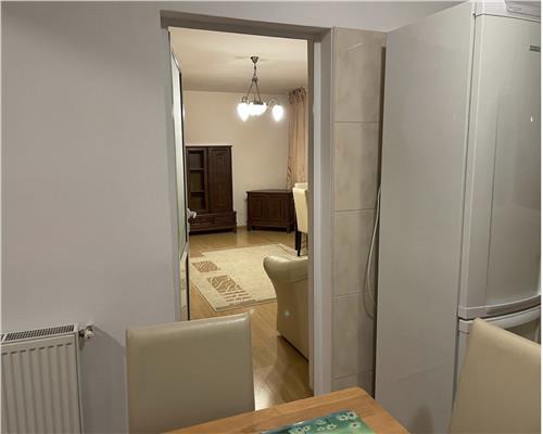 Apartament 2 camere, decomandat, parcare, Horea.