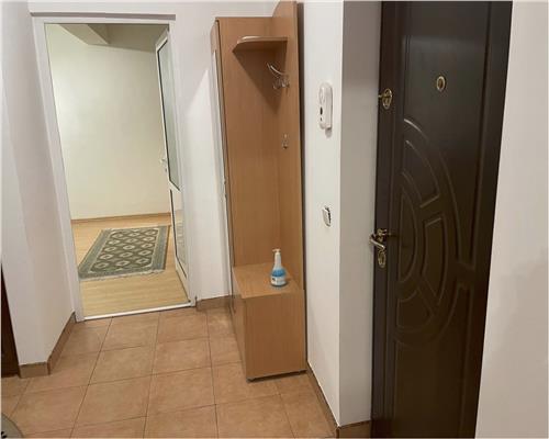 Apartament 2 camere, decomandat, parcare, Horea.