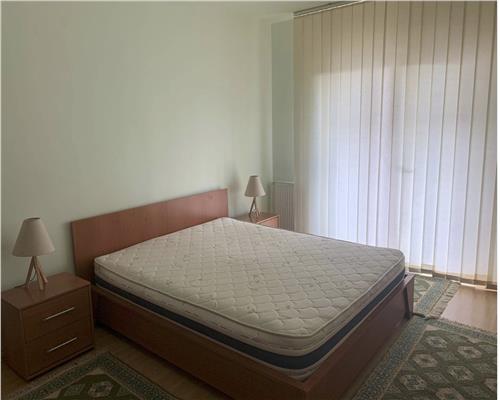 Apartament 2 camere, decomandat, parcare, Horea.