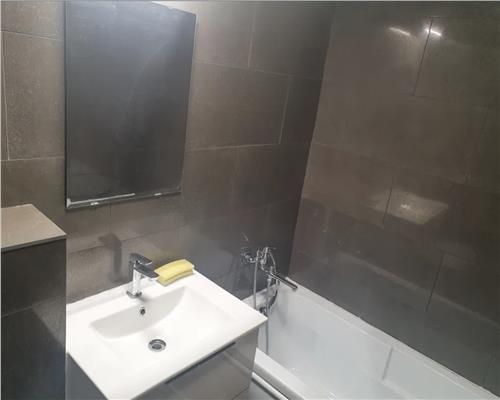 Apartament 2 camere, decomandat, bloc nou, parcare, Andrei Mureșanu Sud.