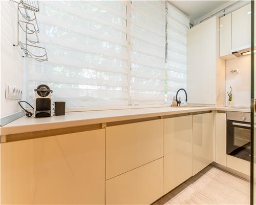 Apartament de LUX cu 4 camere, S120 mp, Parcul Rozelor,  Loc de parcare inclus