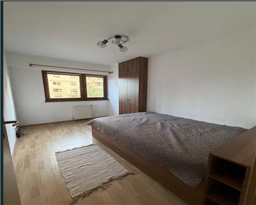 Apartament 2 camere, Semidecomandat, parcare, Năsăud.