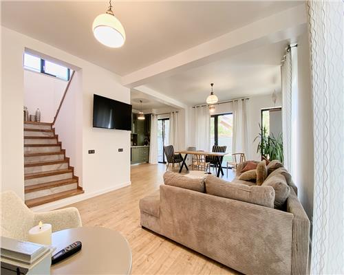 Casa individuala moderna, 4 camere, 120 mp + 450 mp teren, garaj,  Sannicoara,