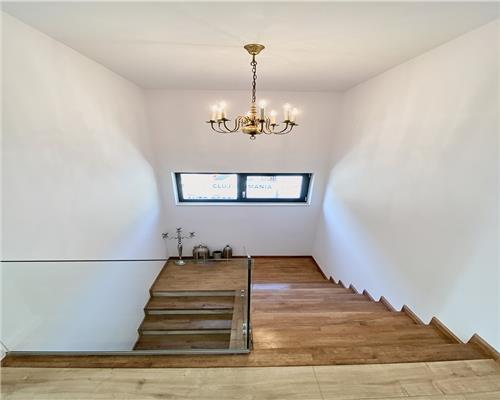 Casa individuala moderna, 4 camere, 120 mp + 450 mp teren, garaj,  Sannicoara,