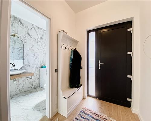 Casa individuala moderna, 4 camere, 120 mp + 450 mp teren, garaj,  Sannicoara,