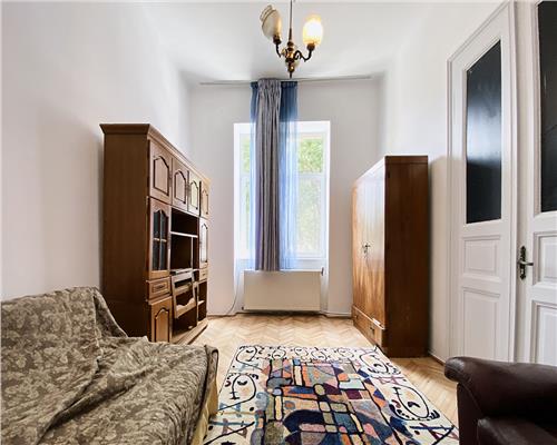 Apartament 4 camere in vila, S110 mp, 2 bai + parcare, Gruia,  str. Mecanicilor