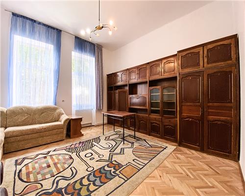 Apartament 4 camere in vila, S110 mp, 2 bai + parcare, Gruia,  str. Mecanicilor