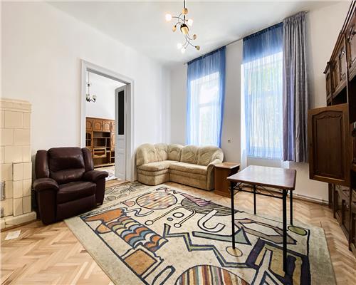 Apartament 4 camere in vila, S-110 mp, 2 bai + parcare, Gruia,  str. Mecanicilor