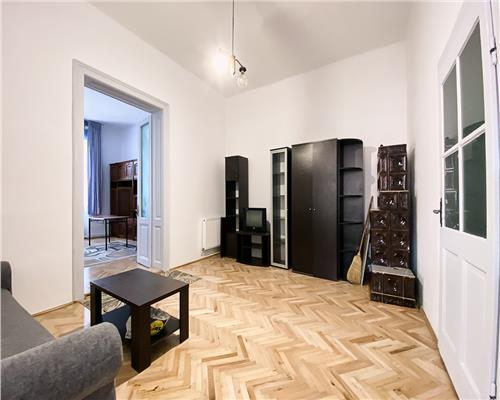 Apartament 4 camere in vila, S110 mp, 2 bai + parcare, Gruia,  str. Mecanicilor