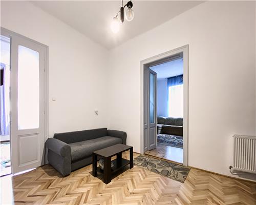 Apartament 4 camere in vila, S110 mp, 2 bai + parcare, Gruia,  str. Mecanicilor