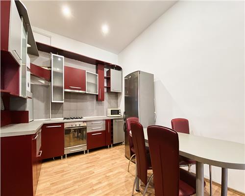Apartament 4 camere in vila, S110 mp, 2 bai + parcare, Gruia,  str. Mecanicilor