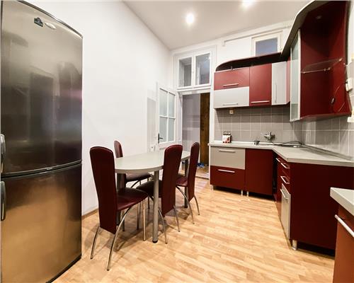 Apartament 4 camere in vila, S110 mp, 2 bai + parcare, Gruia,  str. Mecanicilor