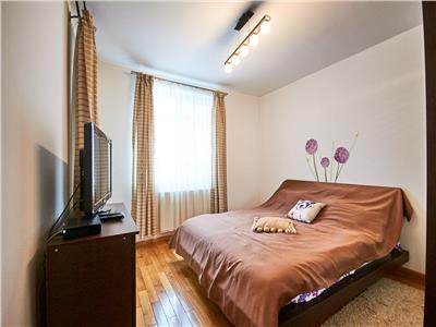 Apartament 2 camere DECOMANDAT, 54 mp + 16mp Terasa, 1/3, aproape de Grand Hotel Italia, zona Buna Ziua