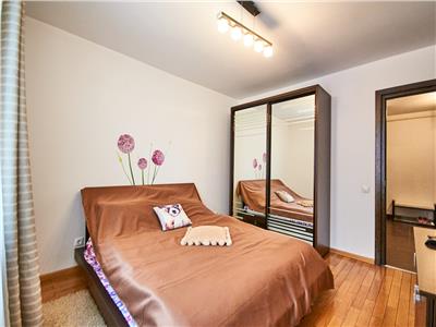 Apartament 2 camere DECOMANDAT, 54 mp + 16mp Terasa, 1/3, aproape de Grand Hotel Italia, zona Buna Ziua