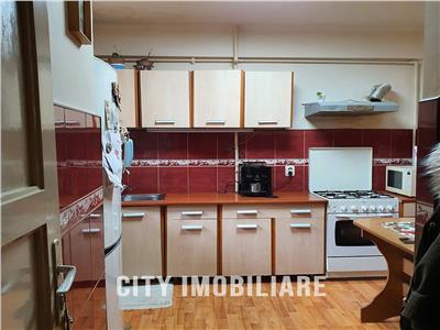 Apartament 2 camere, semidecomandat, S 43 mp, Horea.