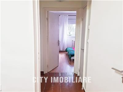 Apartament 3 camere, mobilat, utilat, semidecomandat, Aleea Ciucas.
