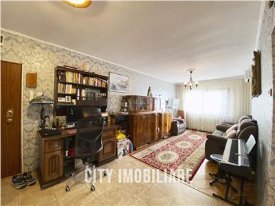 Apartament 3 camere, 82mp, zona Gradini Manastur.