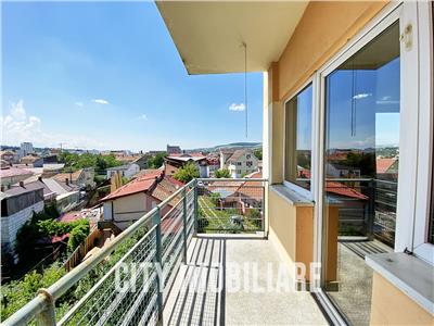 Apartament 4 camere, S100mp + 2 balcoane, str. Bucuresti